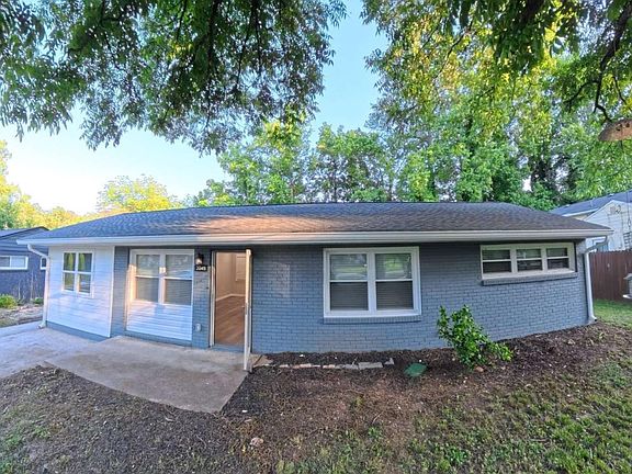 3rd image of 3045 Lindon Ln