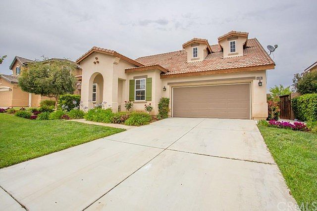 1st image of 30378 De Caron St