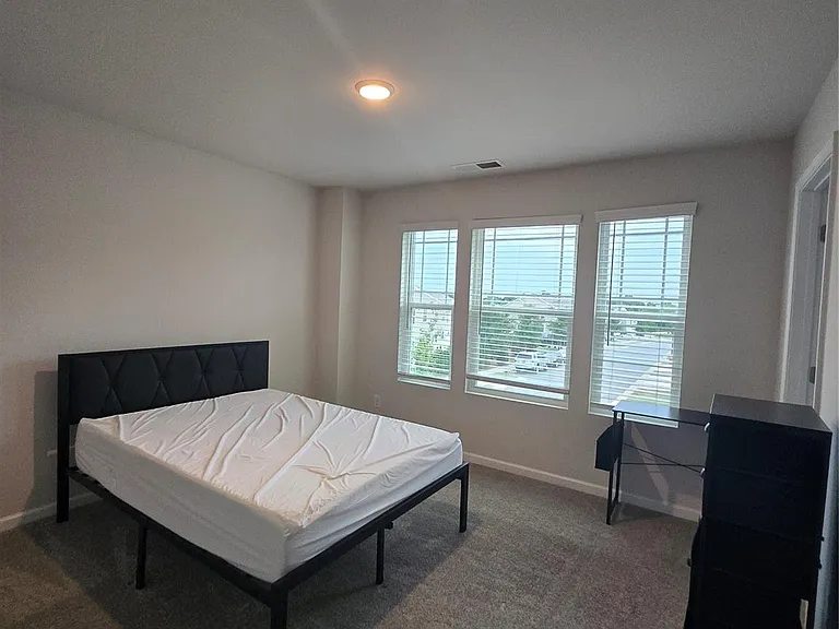 7223 Encino Pl — Photo 6