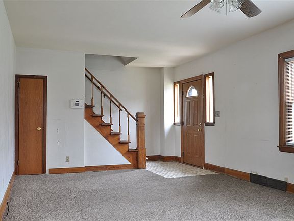 5th image of 1612 Benton St