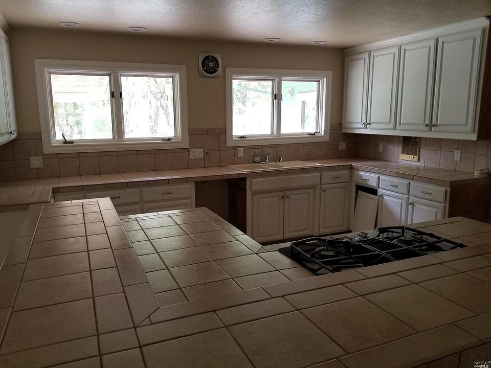 2nd image of 684 Road N Rd