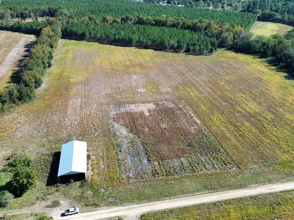 5 Step Rd, Wallace, SC 29596