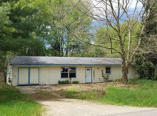 936 Gainder Rd, Plainwell, MI 49080