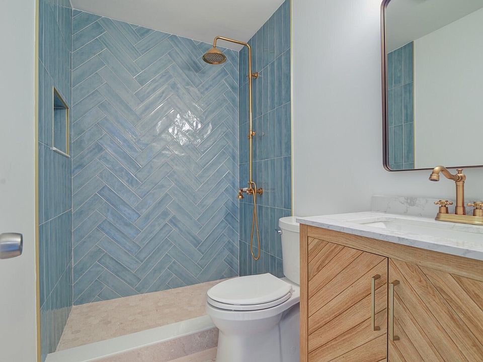 1st image of 211 N F Street