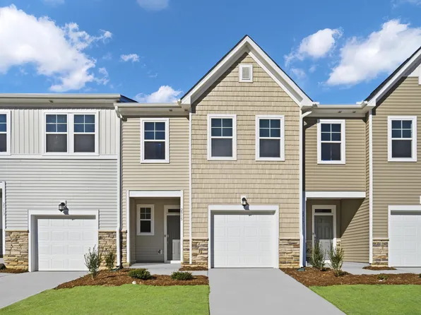2915 Hickory Field Dr, Raleigh, NC 27616