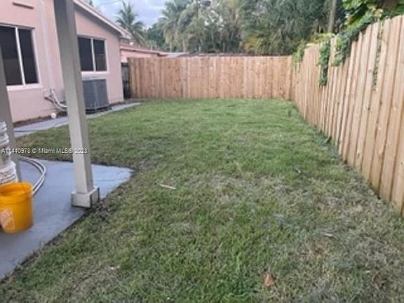 3rd image of 1210 SW 28th St