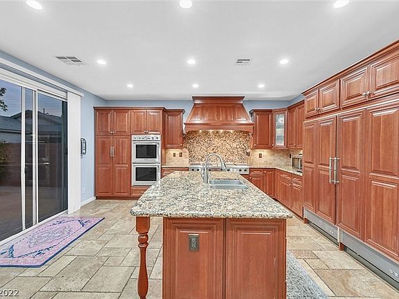 3rd image of 11077 Turlington Ln