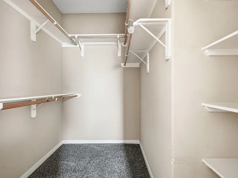 5303 Avenue J — Photo 12