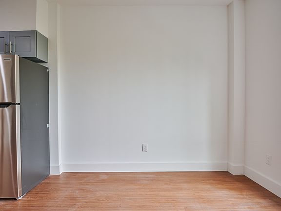 5th image of 360 E 184th St #1B