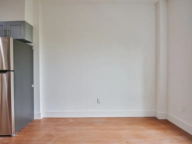 360 E 184th St #1B — Photo 5