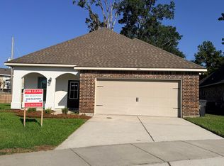 16211 White Rose Dr, Baton Rouge, LA 70817