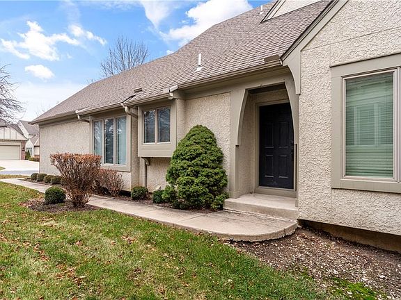 3rd image of 7221 W 144th Pl