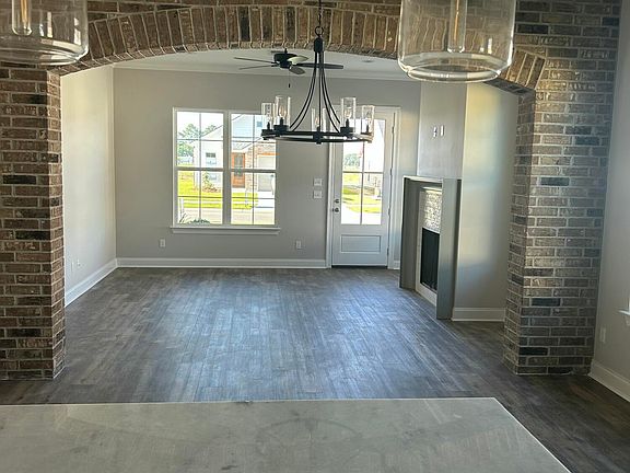 4th image of 200 Long Creek Ln
