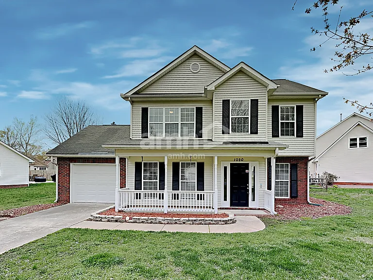 1020 Ridgefield Cir — Photo 1