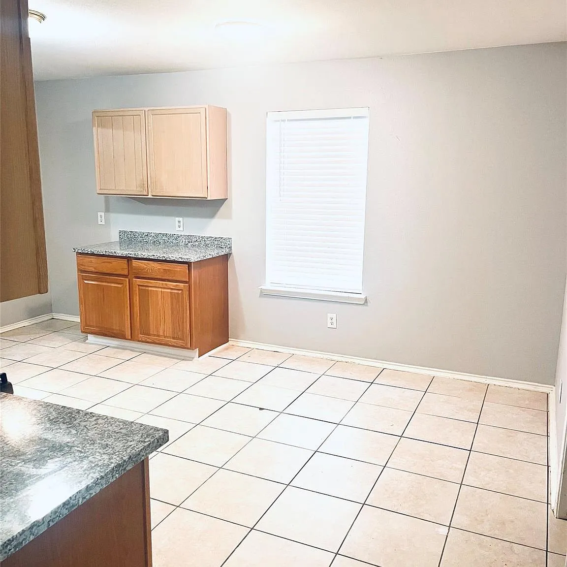 4 bed, 2.0 bath, 1910 sqft, $1,800 — Photo 3