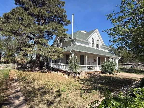 1076 V Rd, Larned, KS 67550