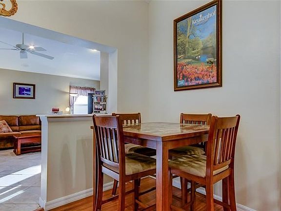 5th image of 11934 Sugar Tree Dr