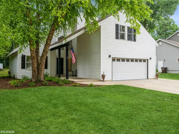 40110 94th Pl, Genoa City, WI 53128