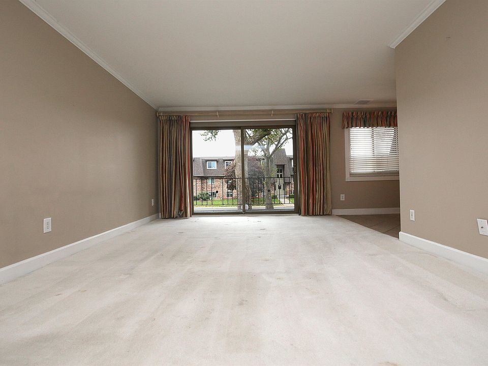 329 Riviera Dr, photo 9
