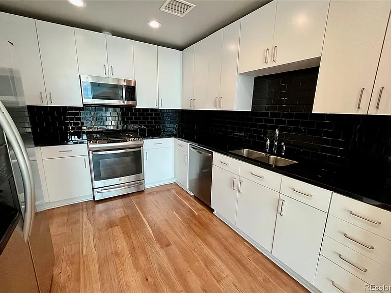 1700 Bassett St #2316 — Photo 7