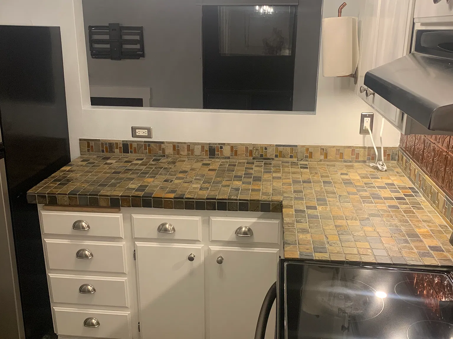 2 bed, 1.5 bath, 900 sqft, $1,895 — Photo 3