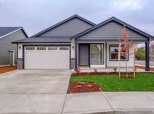 1402 Northgate Dr, Independence, OR 97351