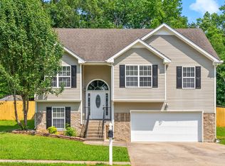 1476 Mutual Dr, Clarksville, TN 37042