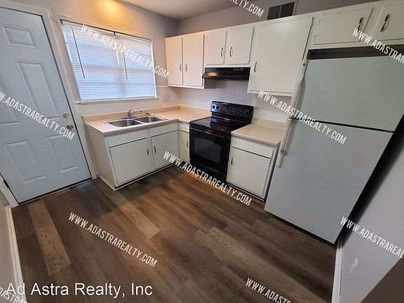 5th image of 7439 Overton Ave