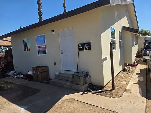 2 bed, 750 sqft, $1,350 — Photo 1
