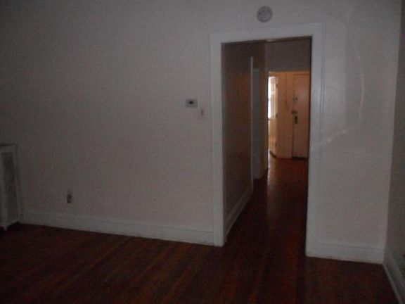 5th image of 4722 N Kennicott Ave
