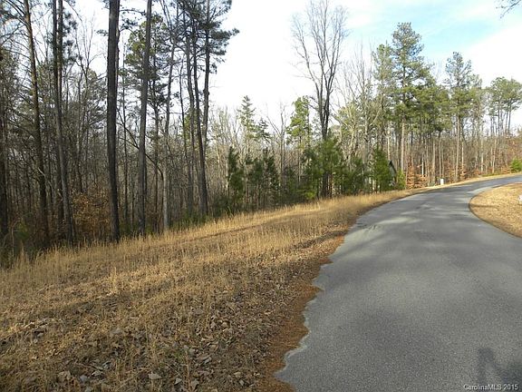 5th image of 28 Miners Creek Dr