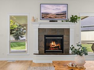 2818 E Shadowview St, Eagle, ID 83616