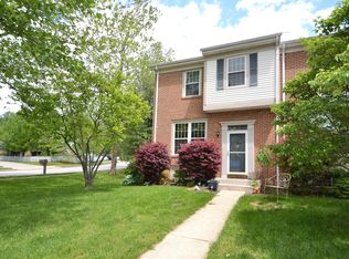1 Hunting Horn Ct, Reisterstown, MD 21136