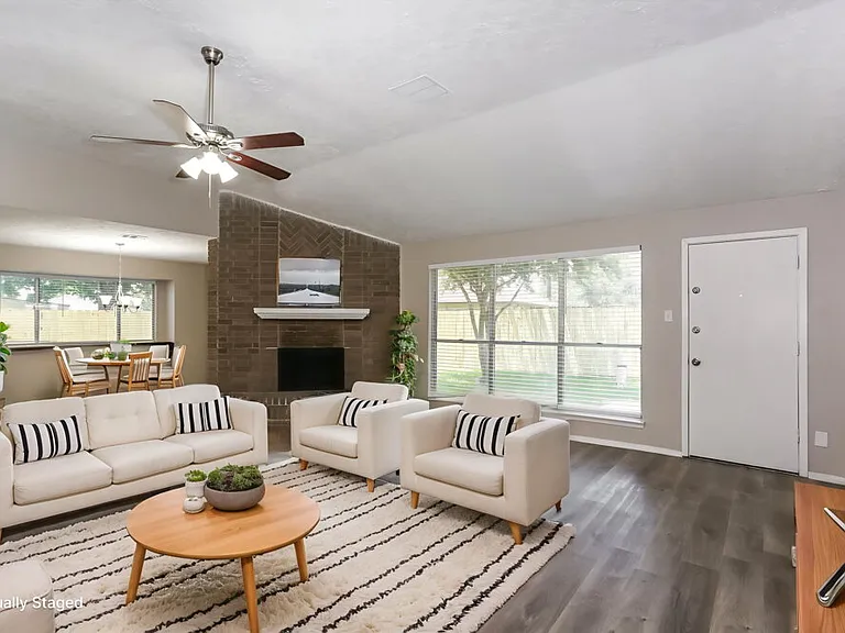 4218 Mohawk St — Photo 3
