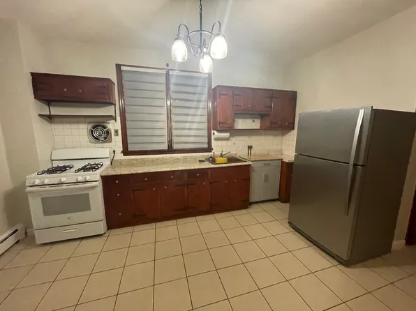 393 Lanza Ave APT 1B, Garfield, NJ 07026