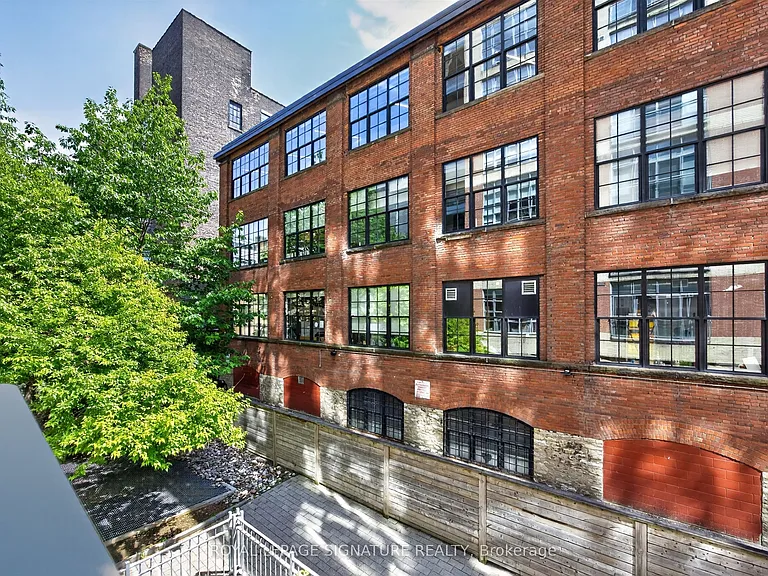 23 Brant St #213 — Photo 24