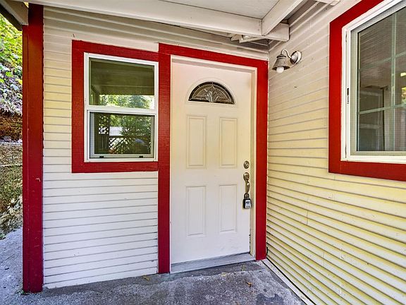 4th image of 14567 Cherry Street