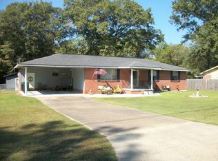 316 Garden Ln, Petal, MS 39465