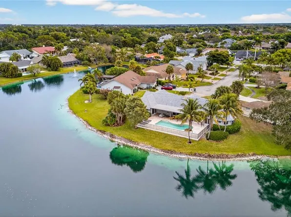 2341 MAYFIELD CT #8, NAPLES, FL 34105