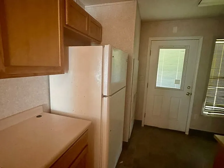 1007 Turnpike Rd — Photo 9
