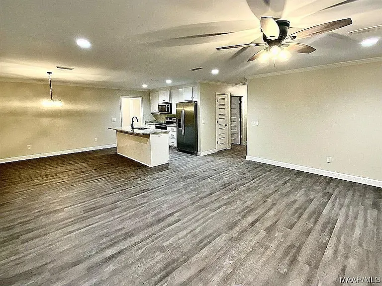 426 Gritney Rd — Photo 8