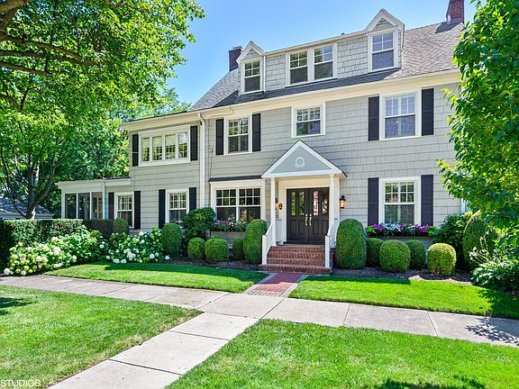 2nd image of 265 Woodland Ave