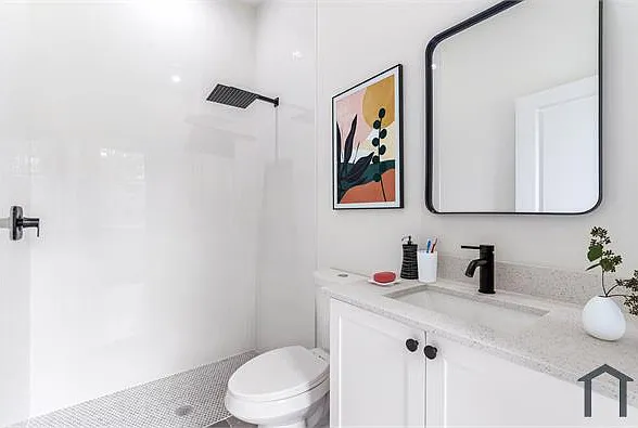 708 Peacock Ave — Photo 5