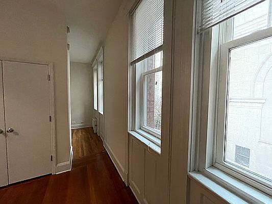 5th image of 14 W 68th St APT 10