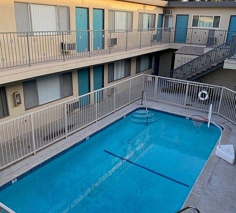 5th image of 1230 W 29th St APT 3