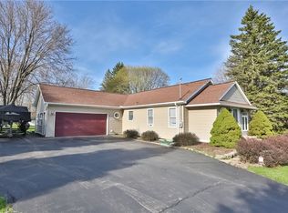 2868 Ridgeway Ave, Rochester, NY 14626