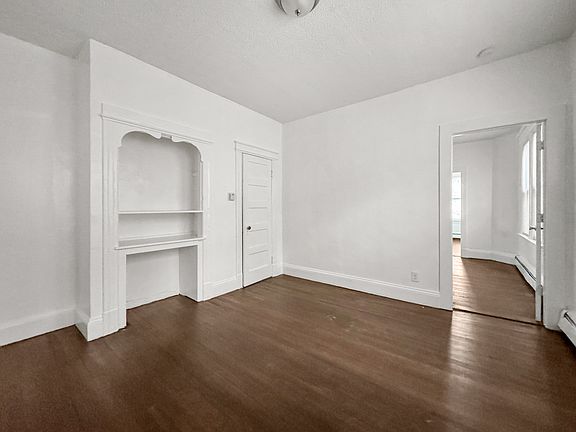 3rd image of 425 Zion St #1