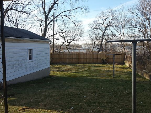 3rd image of 407 N Garland Ave