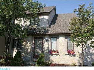 6011 Strome Ct, Dublin, OH 43017