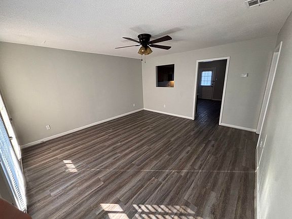 3rd image of 108 Cantal Dr APT B